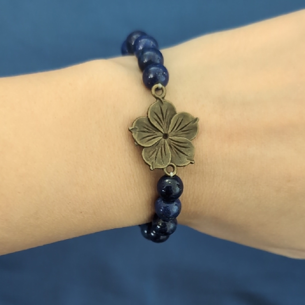 Lapis Lazuli Bracelet with Floral Charm